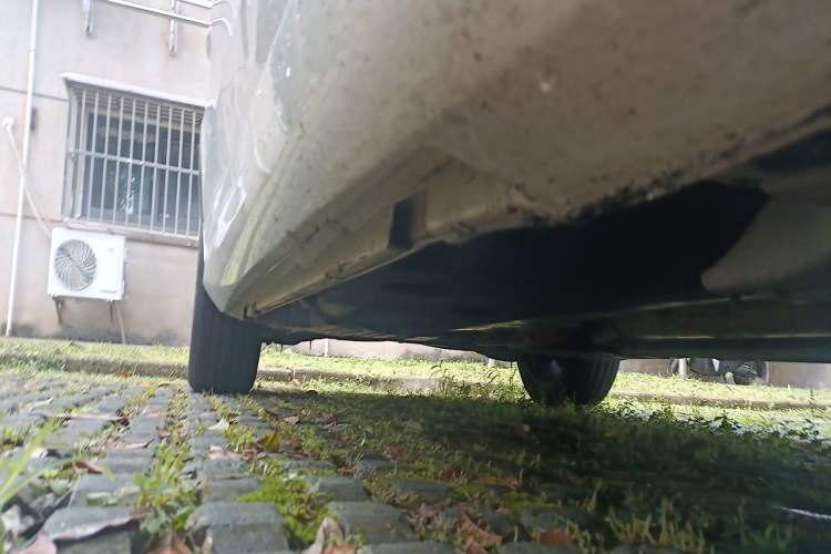 Used Volvo S60 2016 S60L T4 Zhiyuan Edition Chassis Front Right