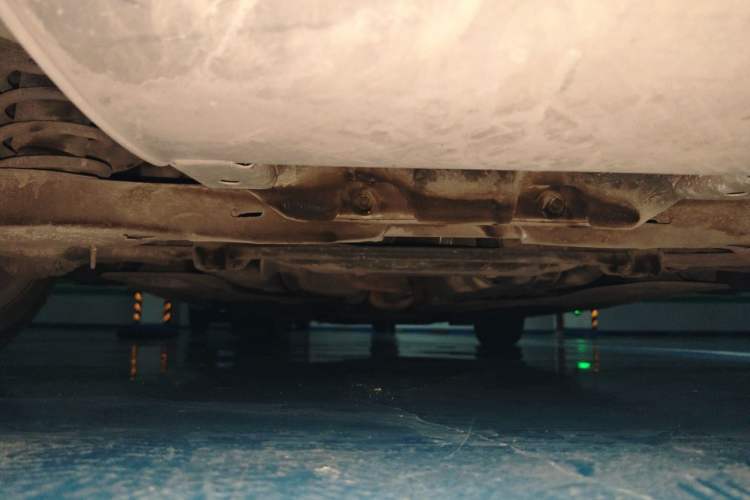 Used Volvo S60 2016 S60L T4 Zhiyuan Edition Chassis Rear