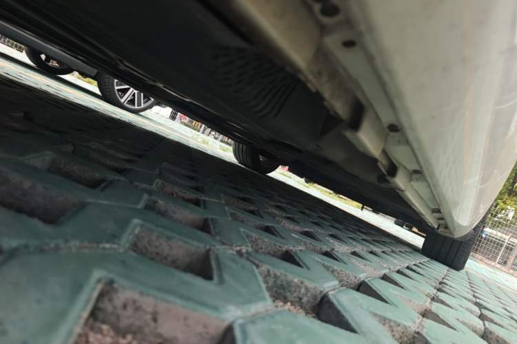 Used Volvo S60 2016 S60L T4 Zhiyuan Edition Chassis Rear Right