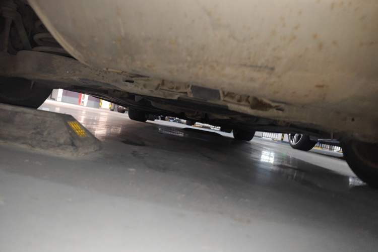 Used Volvo S60 2016 S60L T4 Zhiyuan Edition Chassis Rear