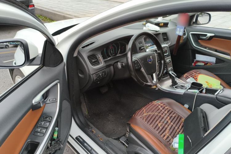 Used Volvo S60 2016 S60L T4 Zhiyuan Edition Driver Seat