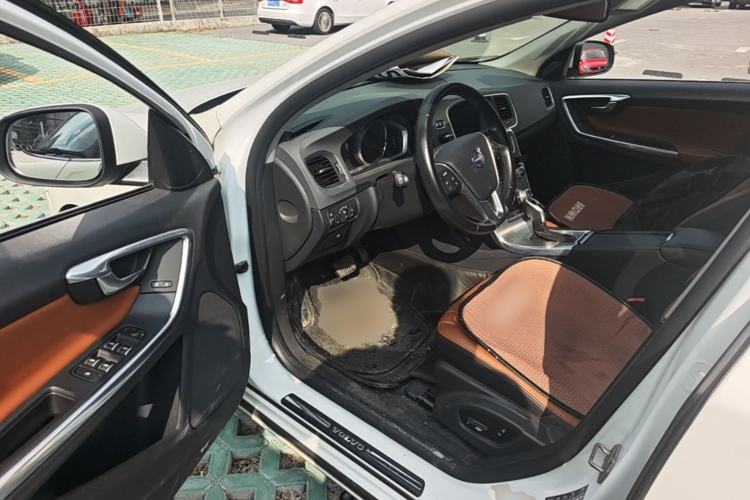 Used Volvo S60 2016 S60L T4 Zhiyuan Edition Driver Seat