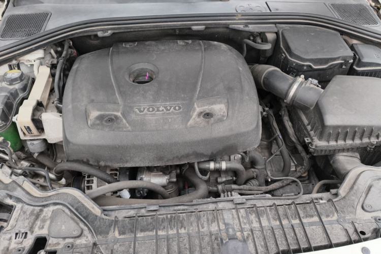 Used Volvo S60 2016 S60L T4 Zhiyuan Edition Engine Bay