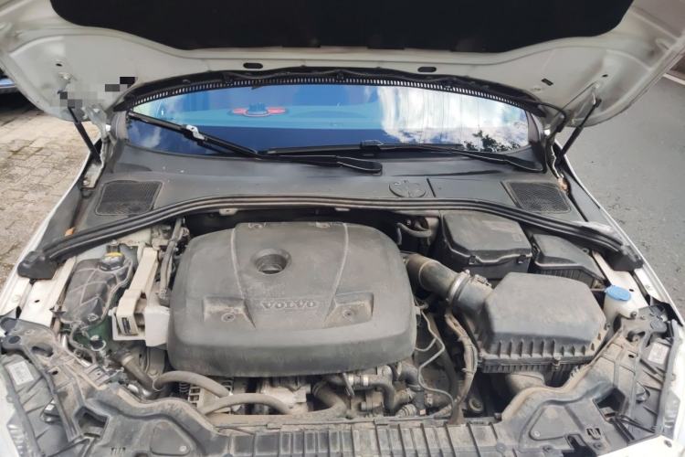 Used Volvo S60 2016 S60L T5 Intelligent Drive Edition Engine Bay