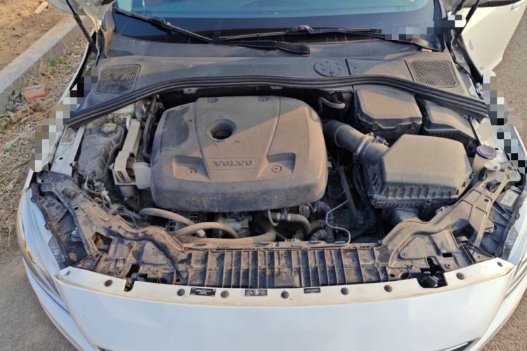 Used Volvo S60 2016 S60L T4 Zhiyuan Edition Engine Bay