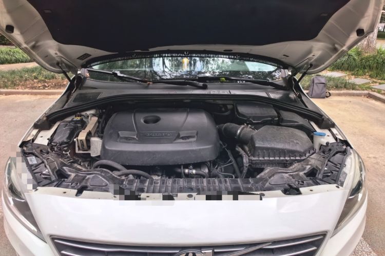 Used Volvo S60 2016 S60L T5 Intelligent Drive Edition Engine Bay