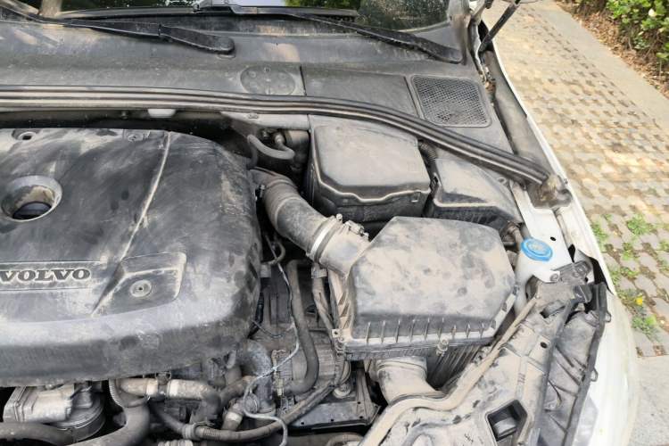 Used Volvo S60 2016 S60L T5 Intelligent Drive Edition Engine Bay Left