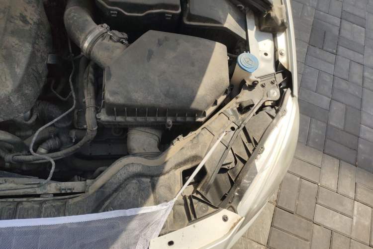 Used Volvo S60 2016 S60L T4 Zhiyuan Edition Engine Bay Left