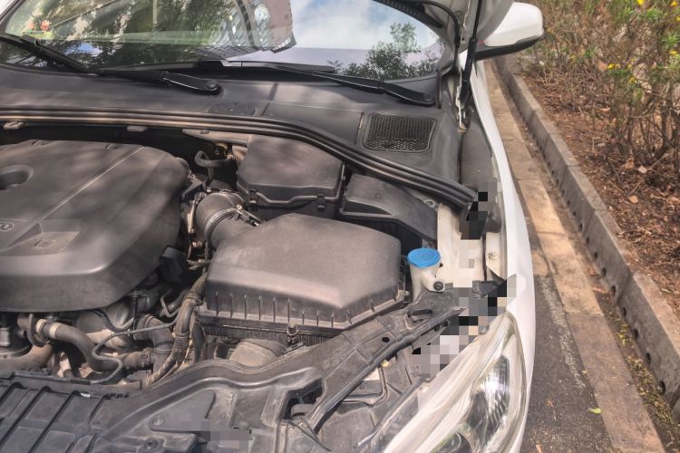 Used Volvo S60 2016 S60L T4 Zhiyuan Edition Engine Bay Left