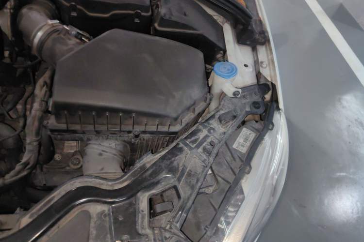 Used Volvo S60 2016 S60L T5 Intelligent Drive Edition Engine Bay Left