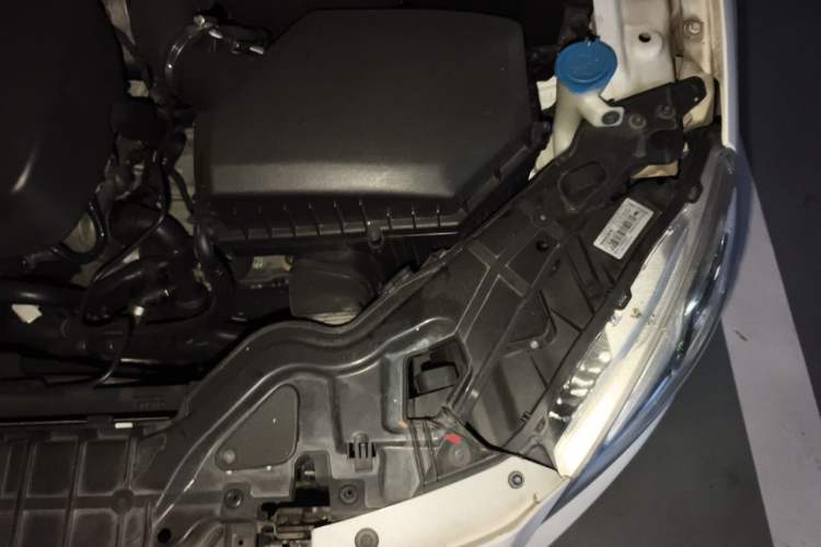 Used Volvo S60 2016 S60L T4 Zhiyuan Edition Engine Bay Left