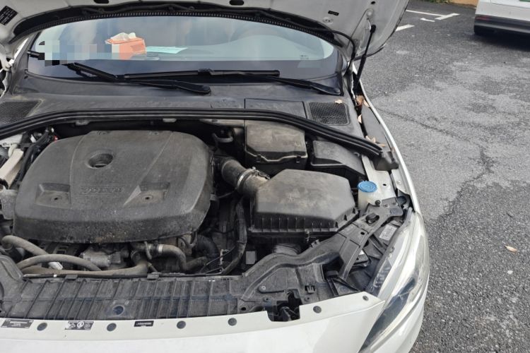 Used Volvo S60 2016 S60L T5 Intelligent Drive Edition Engine Bay Left
