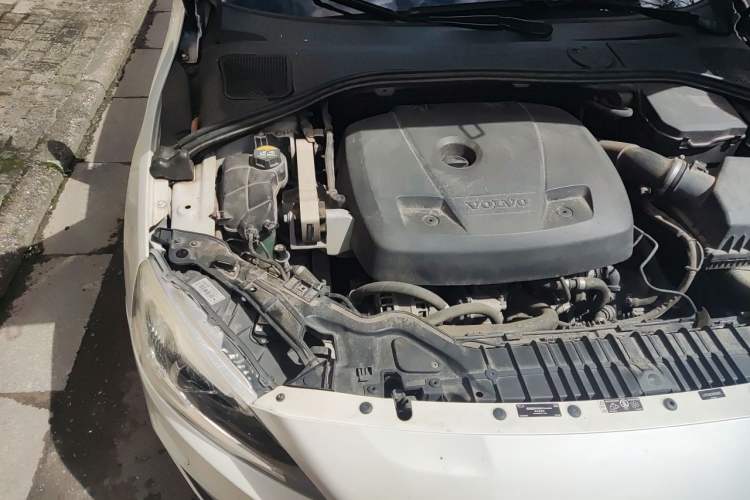 Used Volvo S60 2016 S60L T5 Intelligent Drive Edition Engine Bay Right