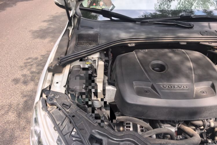 Used Volvo S60 2016 S60L T4 Zhiyuan Edition Engine Bay Right