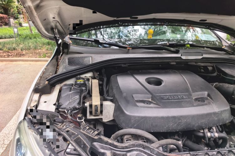 Used Volvo S60 2016 S60L T5 Intelligent Drive Edition Engine Bay Right