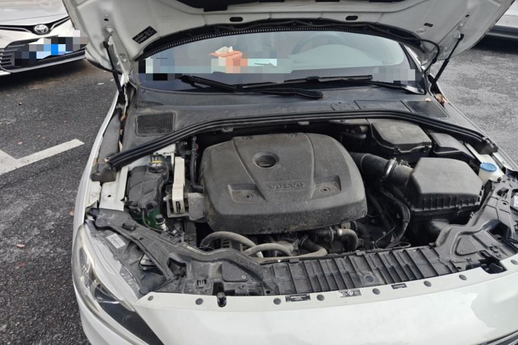 Used Volvo S60 2016 S60L T5 Intelligent Drive Edition Engine Bay Right