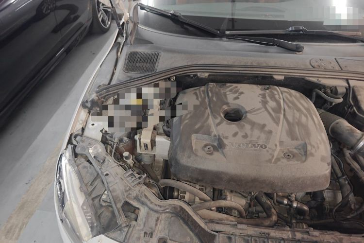 Used Volvo S60 2016 S60L T4 Zhiyuan Edition Engine Bay Right