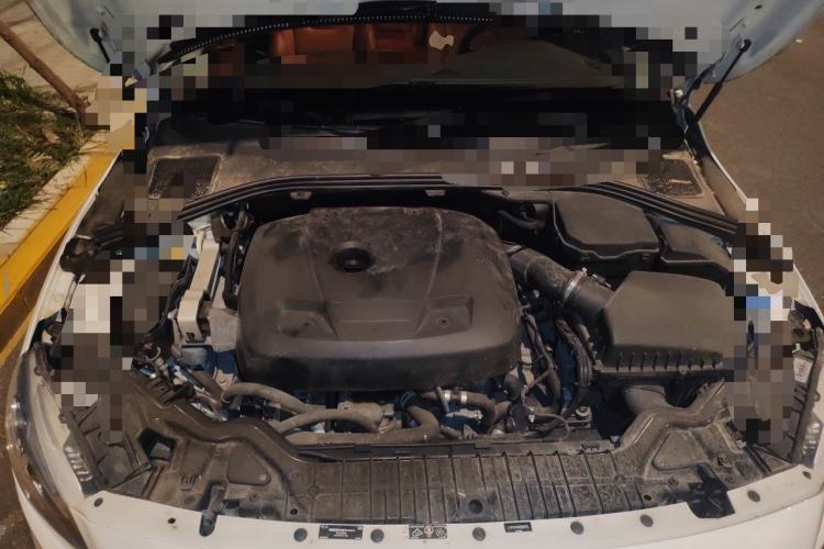 Used Volvo S60 2016 S60L T4 Zhiyuan Edition Engine Bay