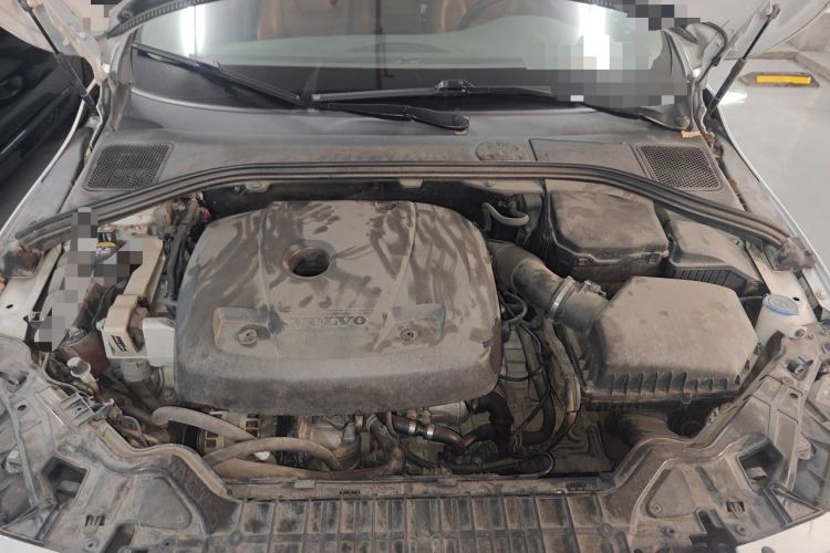 Used Volvo S60 2016 S60L T4 Zhiyuan Edition Engine Bay