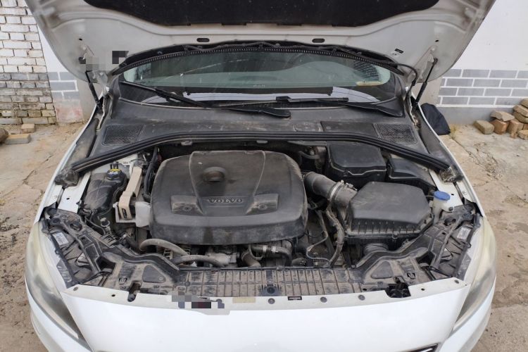 Used Volvo S60 2016 S60L T5 Intelligent Drive Edition Engine Bay