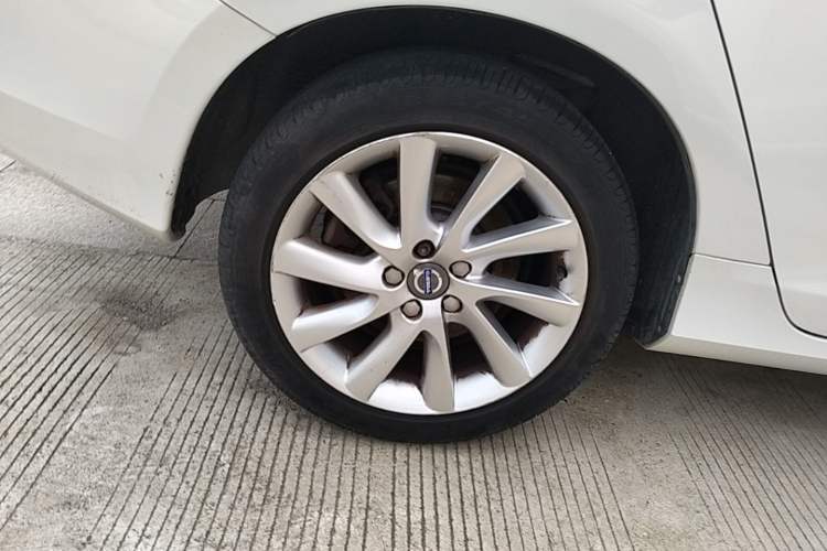 Used Volvo S60 2016 S60L T4 Zhiyuan Edition Exterior 5