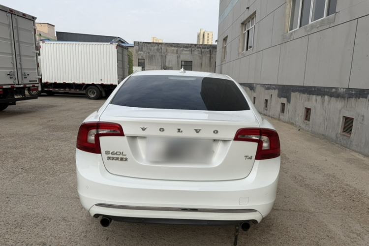 Used Volvo S60 2016 S60L T4 Zhiyuan Edition Exterior 5