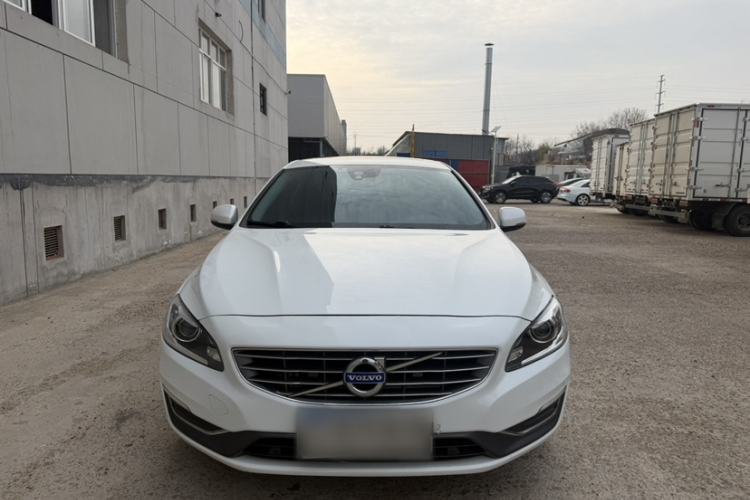 Used Volvo S60 2016 S60L T4 Zhiyuan Edition Exterior 7