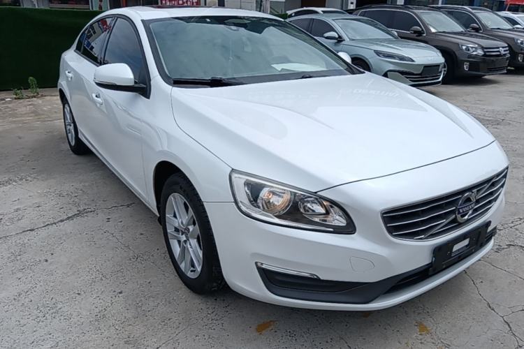 Used Volvo S60 2016 S60L T3 Smart Drive Edition Front Right 45 Deg