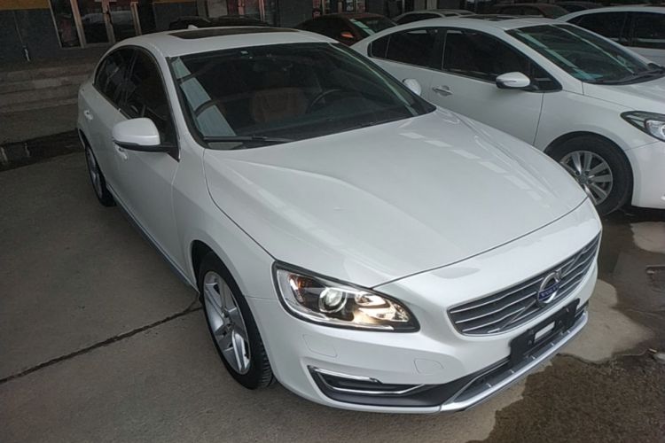 Used Volvo S60 2016 S60L T5 Intelligent Drive Edition Front Right 45 Deg
