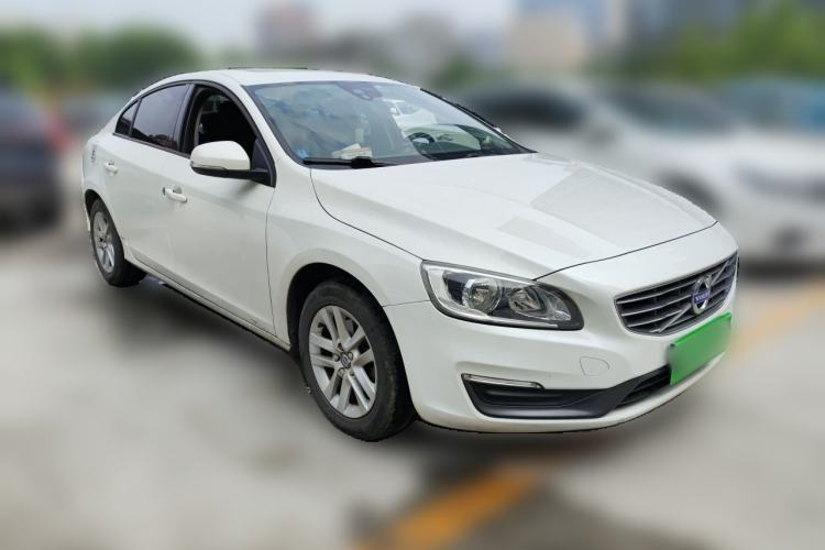 Used Volvo S60 2016 S60L T3 Smart Drive Edition Front Right 45 Deg