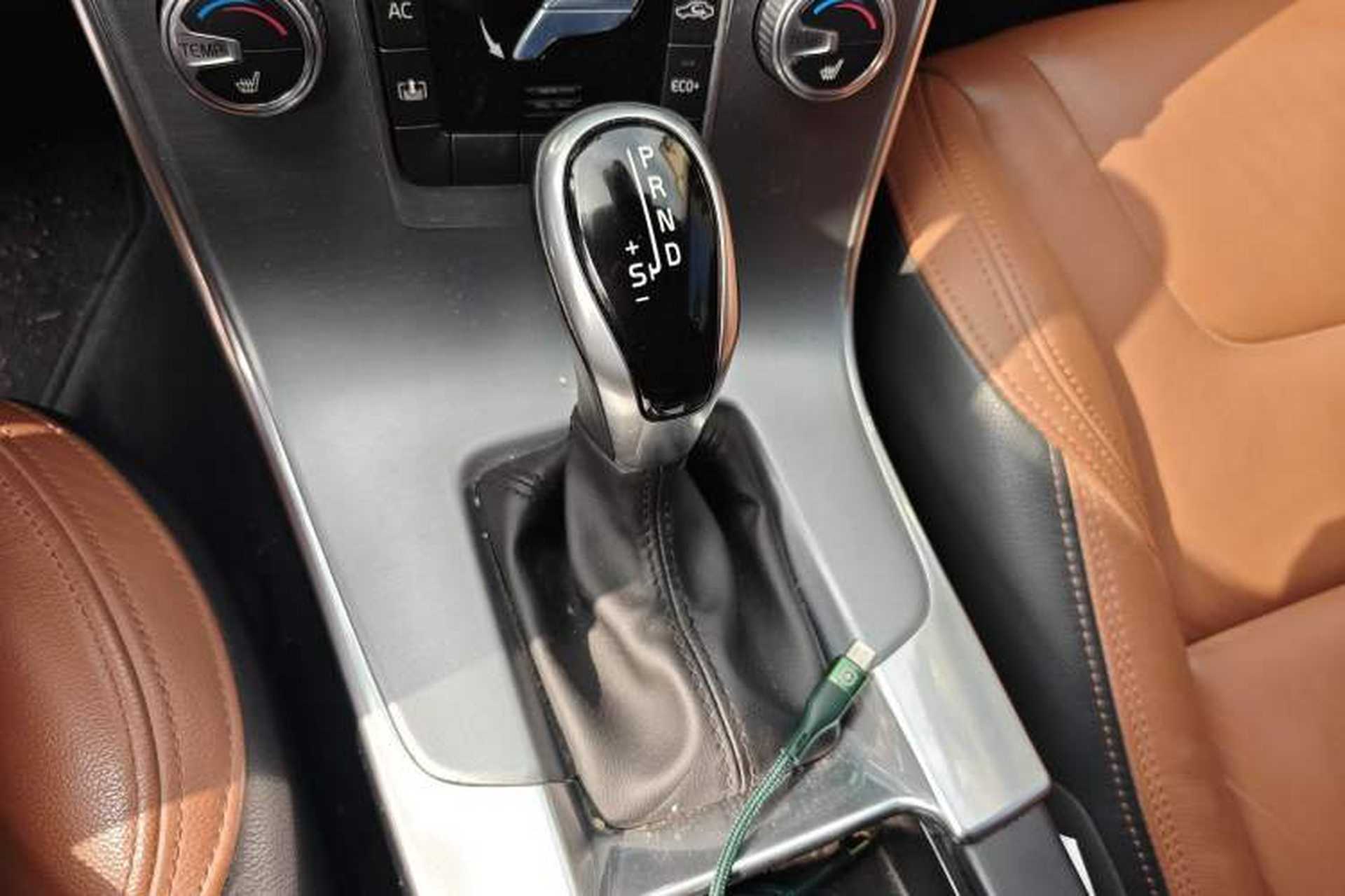 Used Volvo S60 2016 S60L T5 Intelligent Drive Edition Gear Lever
