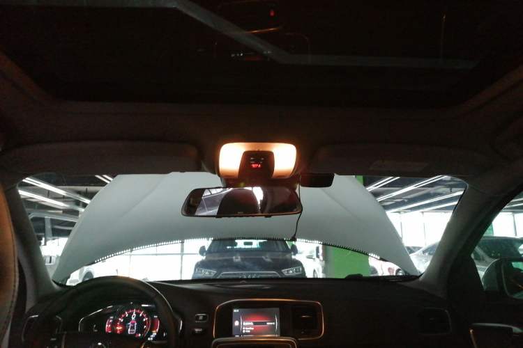 Used Volvo S60 2016 S60L T4 Zhiyuan Edition Headliner