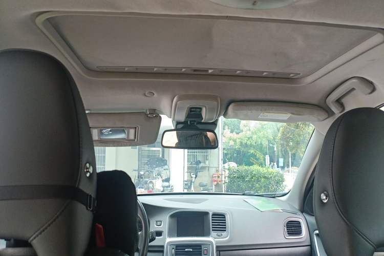 Used Volvo S60 2016 S60L T4 Zhiyuan Edition Headliner