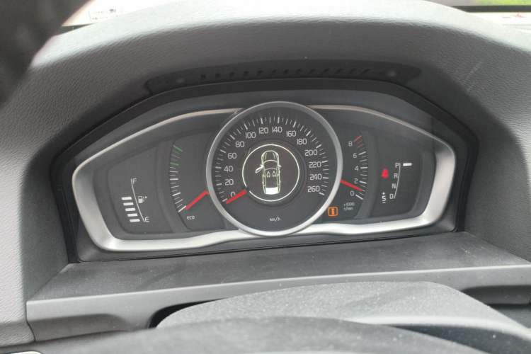 Used Volvo S60 2016 S60L T3 Smart Drive Edition Instrument Cluster