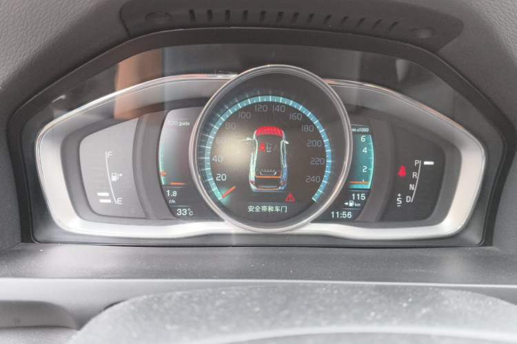 Used Volvo S60 2016 S60L T4 Zhiyuan Edition Instrument Cluster
