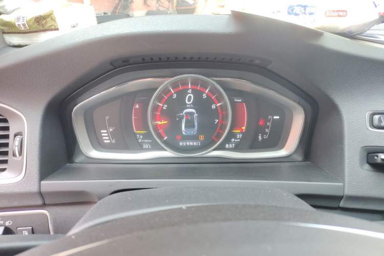 Used Volvo S60 2016 S60L T4 Zhiyuan Edition Instrument Cluster