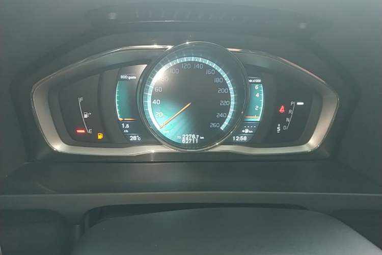 Used Volvo S60 2016 S60L T5 Intelligent Drive Edition Instrument Cluster
