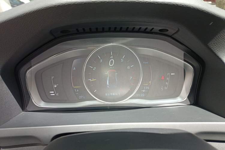 Used Volvo S60 2016 S60L T4 Zhiyuan Edition Instrument Cluster