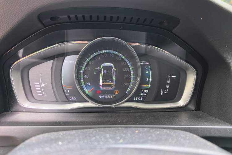 Used Volvo S60 2016 S60L T5 Intelligent Drive Edition Instrument Cluster