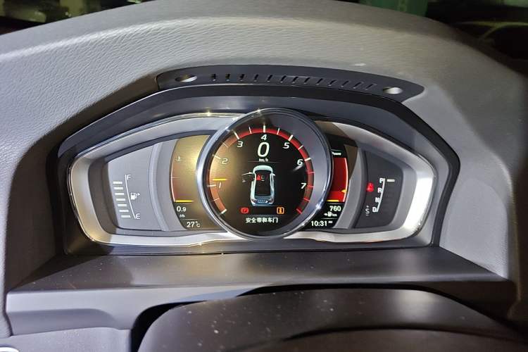 Used Volvo S60 2016 S60L T4 Zhiyuan Edition Instrument Cluster