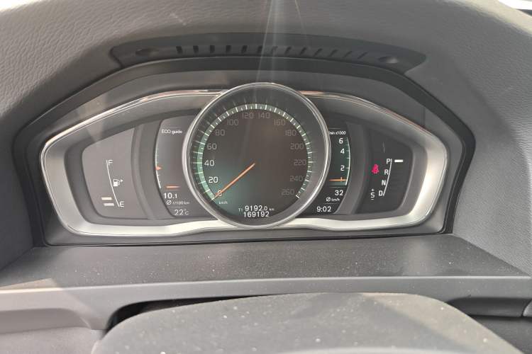 Used Volvo S60 2016 S60L T5 Intelligent Drive Edition Instrument Cluster