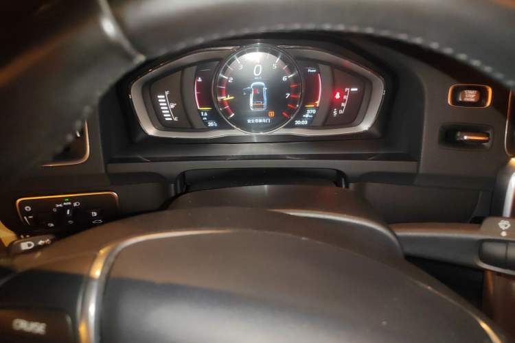 Used Volvo S60 2016 S60L T4 Zhiyuan Edition Instrument Cluster