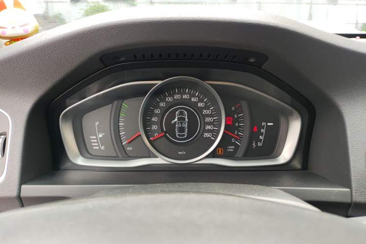 Used Volvo S60 2016 S60L T3 Smart Drive Edition Instrument Cluster
