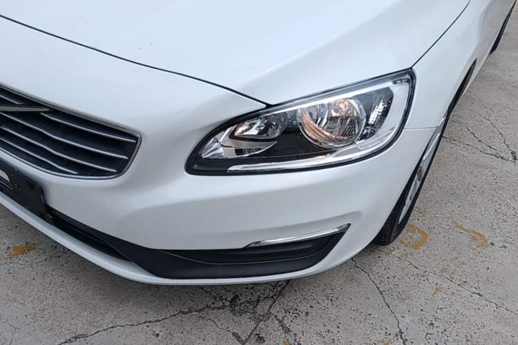 Used Volvo S60 2016 S60L T3 Smart Drive Edition Left Front Headlight
