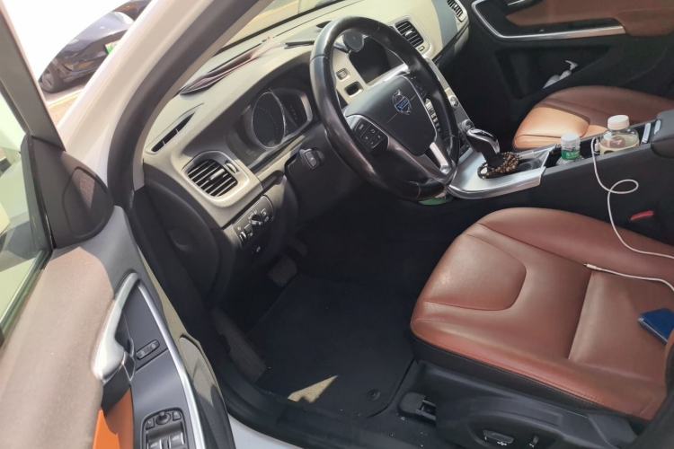 Used Volvo S60 2016 S60L T4 Zhiyuan Edition Left Front Seat