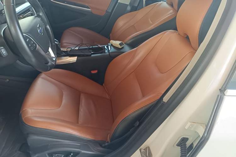 Used Volvo S60 2016 S60L T4 Zhiyuan Edition Left Front Seat