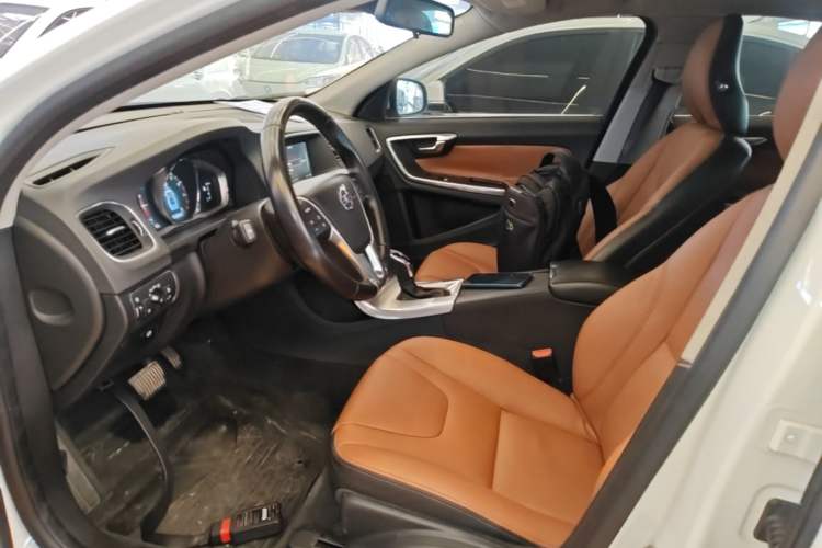 Used Volvo S60 2016 S60L T4 Zhiyuan Edition Left Front Seat