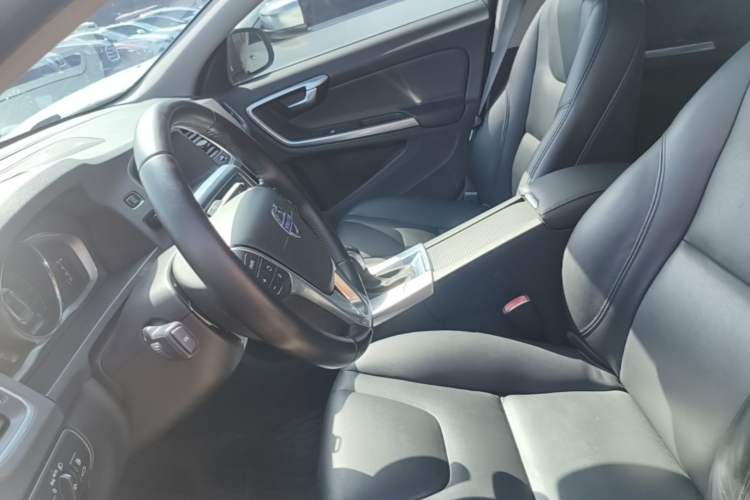 Used Volvo S60 2016 S60L T4 Zhiyuan Edition Left Front Seat