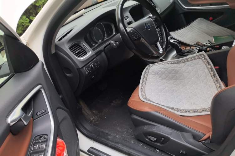 Used Volvo S60 2016 S60L T5 Intelligent Drive Edition Left Front Seat