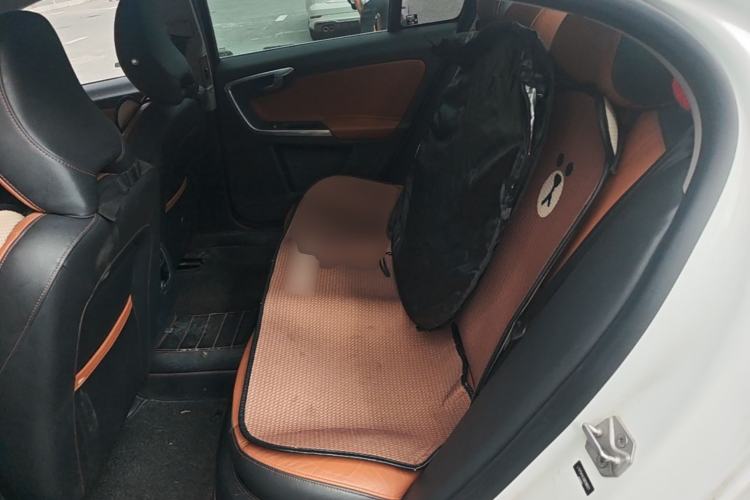Used Volvo S60 2016 S60L T4 Zhiyuan Edition Left Rear Seat